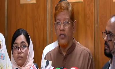 এক পরিবারে দুই এমপির নীতি না থাকায় আমিরের স্ত্রী মনোনয়ন পাননি