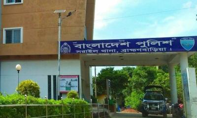 বিদ্যুৎ না থাকায় গরমে থানার ভেতরেই অজ্ঞান ৩ পুলিশ সদস্য