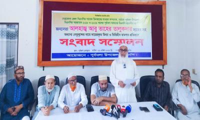 এমপির গাড়ি ভাঙচুর মামলায় বিএনপি নেতাকর্মীদের আসামি করায় পূর্বধলায় সংবাদ সম্মেলন