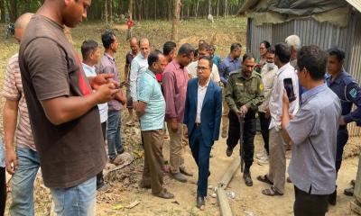মধুপুরে গারো পরিবারের ঘরবাড়ি ভাঙার অভিযোগ, ইউএনও’র ঘটনাস্থল পরিদর্শন
