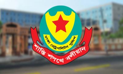 যত্রতত্র যাত্রী ওঠানামা করালে ডিএমপির কঠোর শাস্তির হুঁশিয়ারি 