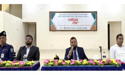 পলাশবাড়ীতে উপজেলা প্রশাসনের সঙ্গে নবাগত জেলা প্রশাসকের মতবিনিময়