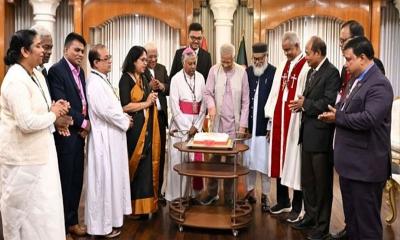 বড়দিন উপলক্ষে খ্রিস্টান সম্প্রদায়ের প্রতিনিধিদের সঙ্গে প্রধান উপদেষ্টার শুভেচ্ছা বিনিময়