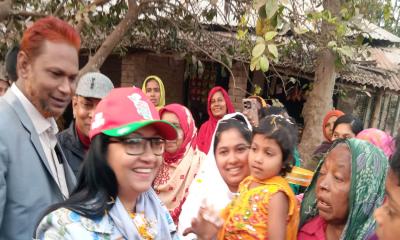 বাগাতিপাড়ায় বিএনপি প্রার্থী ব্যারিস্টার ফারজানা শারমিন পুতুলের গণসংযোগ