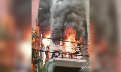 উত্তরার বহুতল ভবনে অগ্নিকাণ্ডে নিহতের সংখ্যা বেড়ে ছয়