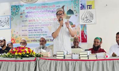 আমাদেরকে কোরআন-সুন্নাহর আলোয় আলোকিত হতে হবে : চসিক মেয়র