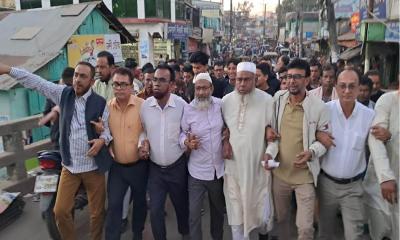 জিয়াউর রহমানকে নিয়ে কটূক্তি: মুক্তিযোদ্ধা কমান্ডারকে গ্রেপ্তারের দাবিতে বিক্ষোভ