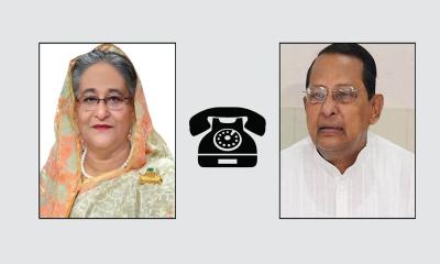 ইনুকে ফোনে শেখ হাসিনা: হেলিকপ্টার দিয়ে সোজা বোম্বিং করা হবে
