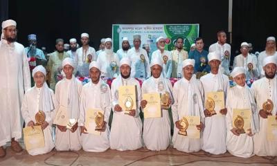 জামালপুর মডেল আলিম মাদ্রাসা দাখিল শিক্ষার্থীদের সংবর্ধনা ও পাগড়ি প্রদান