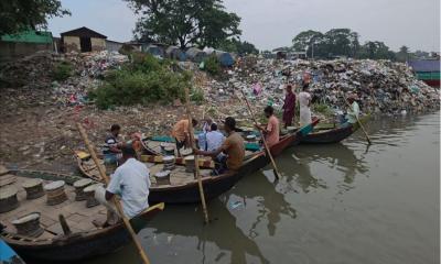 শীতলক্ষ্যা ও ঢাকা-সিলেট মহাসড়কে আবর্জনার স্তুপ, জনদুর্ভোগ চরমে