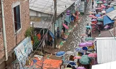 দুই দিনের বৃষ্টিতেই চলাচলের অনুপযোগী কালিয়াকৈরের বটতলা সড়ক