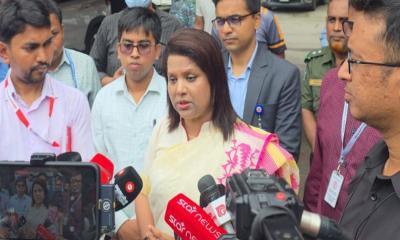 প্রতিবন্ধী বাবার ‘আইসিইউতে থাকা সেই শিশুর’ দায়িত্ব নিলেন ডিসি ফরিদা