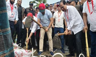 ত্রিশালে ‘ধরার খাল’ পুনঃখনন কাজের উদ্বোধন করলেন প্রধানমন্ত্রী