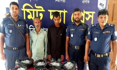 হিলিতে পুলিশের অভিযানে দুই হাজার পিস অ্যাম্পুলসহ আটক ২