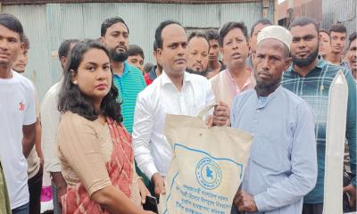 কালীগঞ্জে টর্নেডোর আঘাতে লণ্ডভণ্ড শতাধিক ঘরবাড়ি, পরিদর্শনে ইউএনও