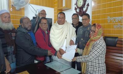 লালমনিরহাট-২ আসনে বিএনপি প্রার্থীর মনোনয়নপত্র দাখিল