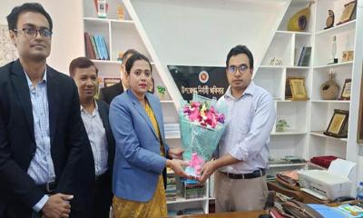 কাউনিয়ায় নবাগত ইউএনও যোগদান