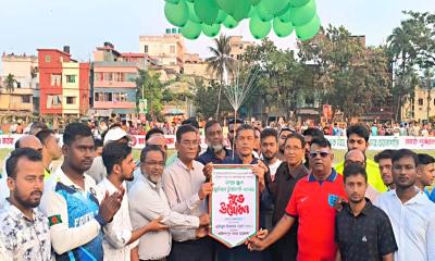 খালিশপুরে আন্তঃস্কুল ফুটবল টুর্নামেন্ট অনুষ্ঠিত