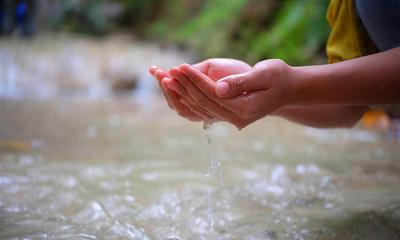যে সমস্ত বস্তু দ্বারা কুলুখ নেওয়া নাজায়েজ