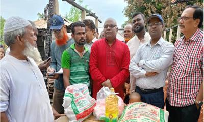 কুড়িগ্রামে নিঃস্ব দিনমজুর জুয়েল মিয়ার পাশে দাঁড়াল জেলা চর উন্নয়ন কমিটি