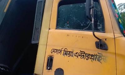 কালীগঞ্জে ড্রাম ট্রাকের ধাক্কায় মোটরসাইকেল আরোহীর মৃত্যু