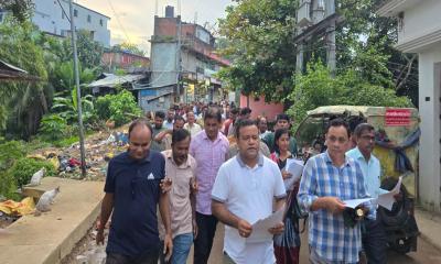 ৩১ দফা বাস্তবায়নে মাটিরাঙ্গায় পৌর বিএনপির লিফলেট বিতরণ