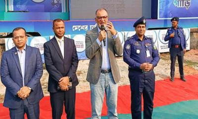 ময়মনসিংহে ‘ভোটের গাড়ি’র উদ্বোধন করলেন বাণিজ্য উপদেষ্টা