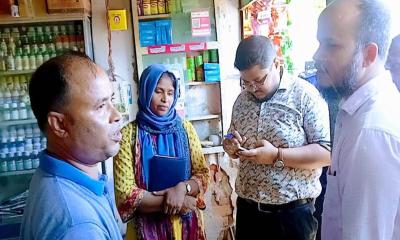 পলাশবাড়ীতে সার ও কীটনাশকের দোকানে ভ্রাম্যমাণ আদালতের জরিমানা