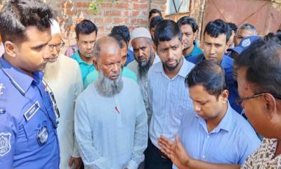 পাটগ্রামে ৪১৬ বস্তা সার জব্দ, ব্যবসায়ীকে জরিমানা