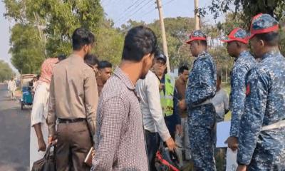 পটিয়ায় বাসের ধাক্কায় নৌবাহিনীর কর্মকর্তা নিহত