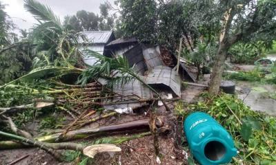 রংপুরে আকস্মিক ঘূর্ণিঝড়ে ৮ শতাধিক ঘরবাড়ি বিধ্বস্ত