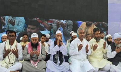 খালেদা জিয়ার সুস্থতা কামনায় আশুলিয়ায় দোয়া মাহফিল