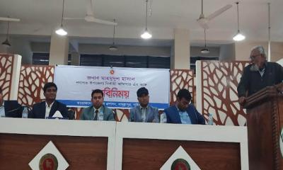 সাদুল্লাপুরে নবাগত উপজেলা নির্বাহী অফিসারের সঙ্গে মতবিনিময়