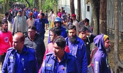 শাহজাদপুরে ওয়াজ মাহফিলে শিশুদের ঝগড়ার জেরে দুই পক্ষের সংঘর্ষ, আহত ২০