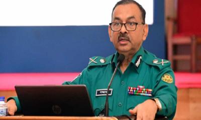 ইনকিলাব মঞ্চের নেতাকর্মীদের সঙ্গে সংঘর্ষে ১৬ পুলিশ সদস্য আহত