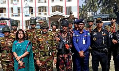 চাটখিলে ভোটারদের অভয় দিতে সেনাবাহিনী ও যৌথ বাহিনীর সুসজ্জিত মহড়া
