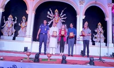 লালমনিরহাটে মঙ্গল প্রদীপ প্রজ্বলনের মাধ্যমে শারদীয় দুর্গাপূজার উদ্বোধন