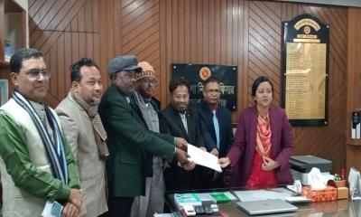 সিরাজগঞ্জ-৩ আসনে ভিপি আয়নুল হকের মনোনয়নপত্র দাখিল