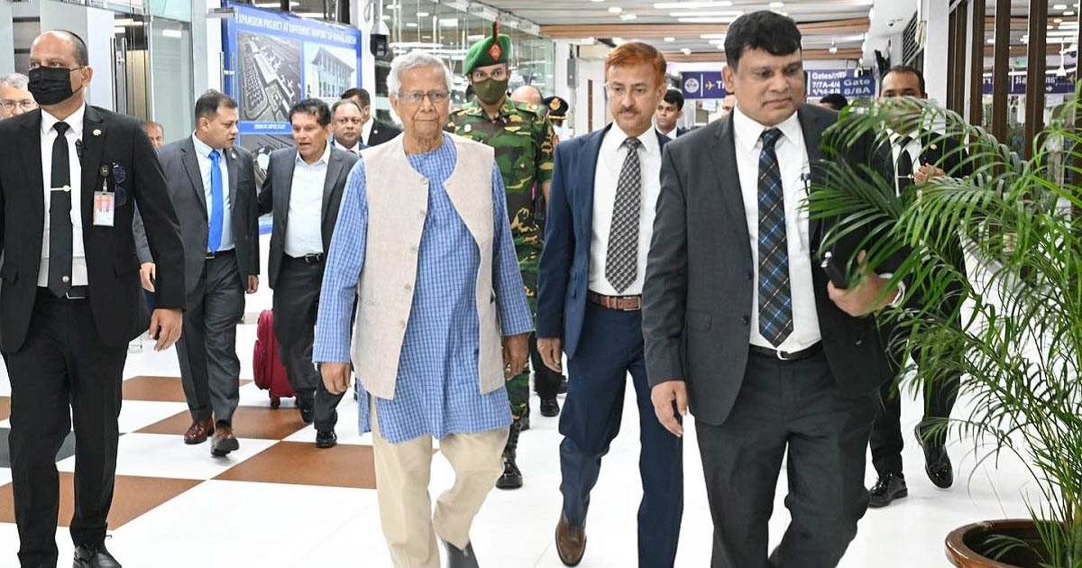 নিউইয়র্ক সফর শেষে ঢাকার পথে প্রধান উপদেষ্টা