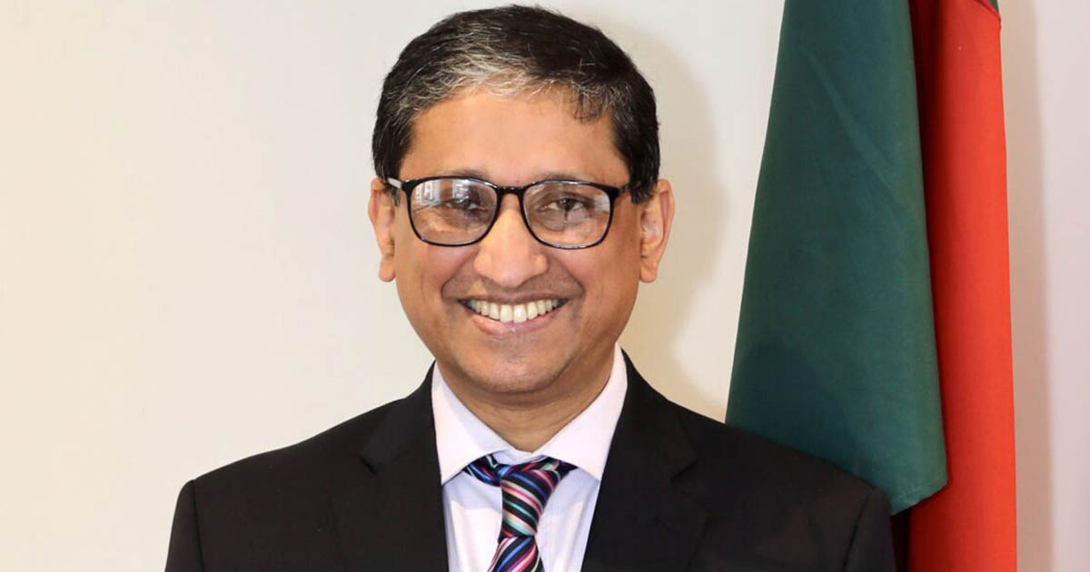 জরুরি তলবে ঢাকা ফিরলেন হাইকমিশনার রিয়াজ হামিদুল্লাহ