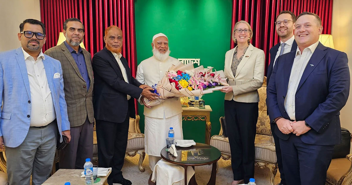 জামায়াত আমিরের সঙ্গে বৃটিশ হাইকমিশনারের সাক্ষাৎ