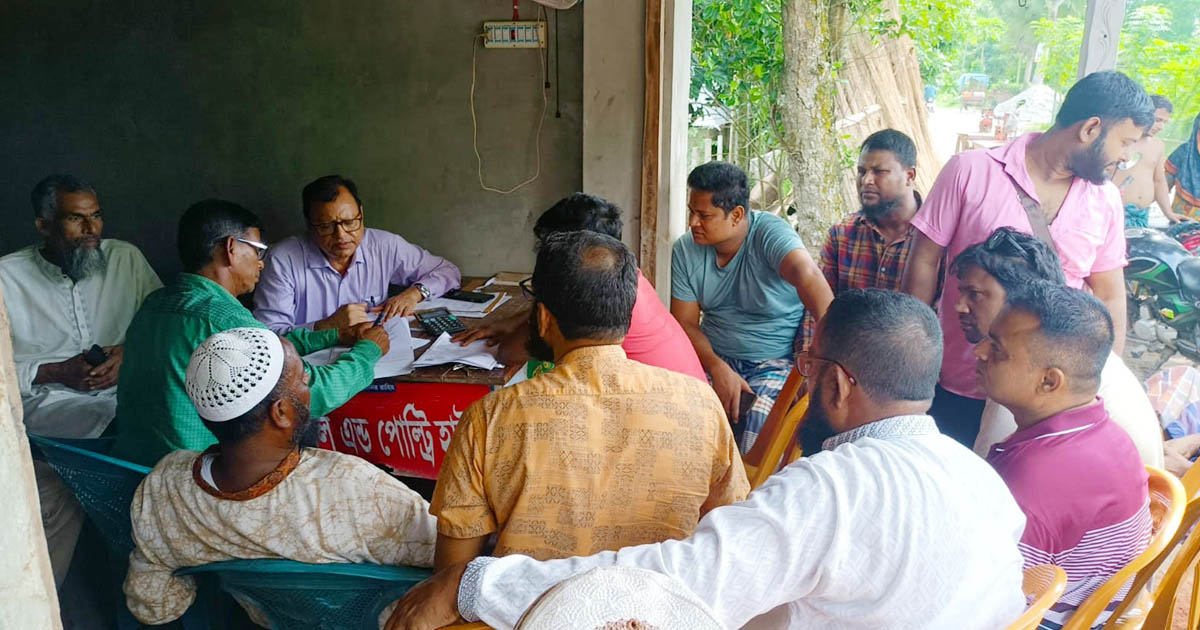 ফরিদপুরে তথ্য গোপন করে খাদ্যবান্ধব কর্মসূচির ডিলারশিপ, বরাদ্দ স্থগিত