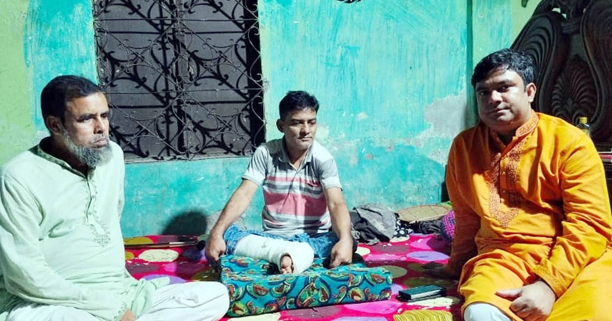 কেন্দুয়ার মরমী বাউল কবি আব্দুস সালাম সরকার গুরুতর আহত 