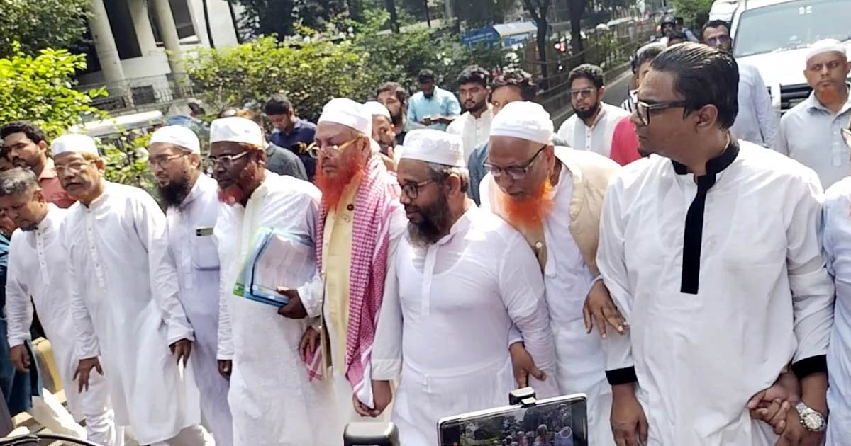 নির্বাচনের আগে গণভোট চেয়ে যমুনায় জামায়াতসহ ৮ দল