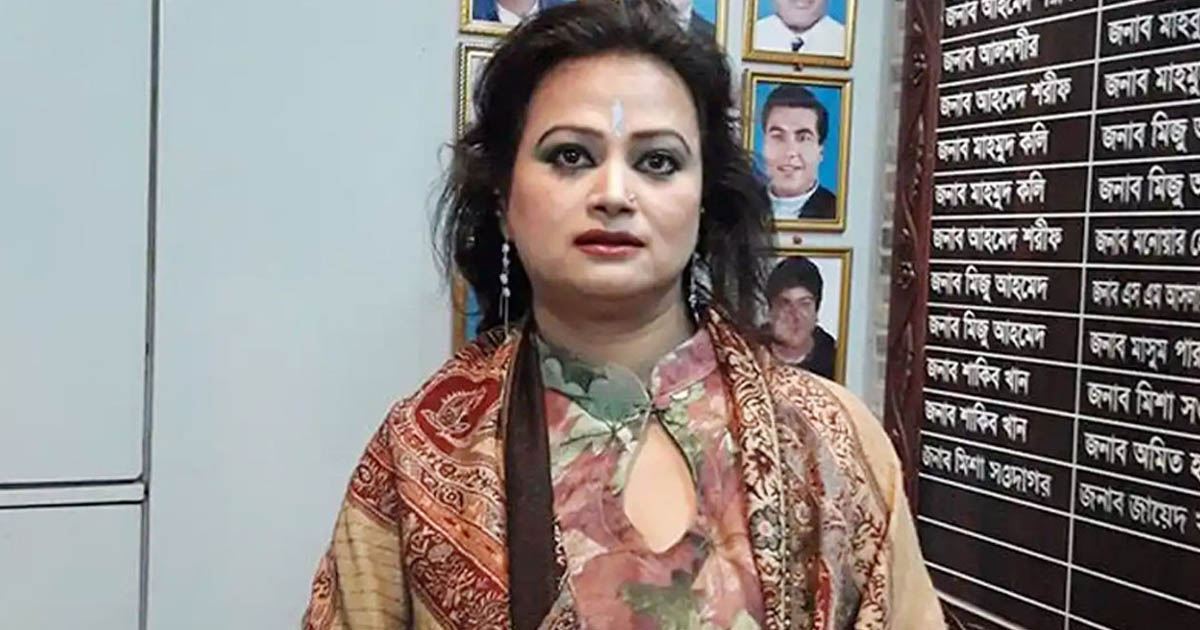 নায়িকা রঞ্জিতার কান ছিঁড়ে দুল নিয়ে গেল ছিনতাইকারী