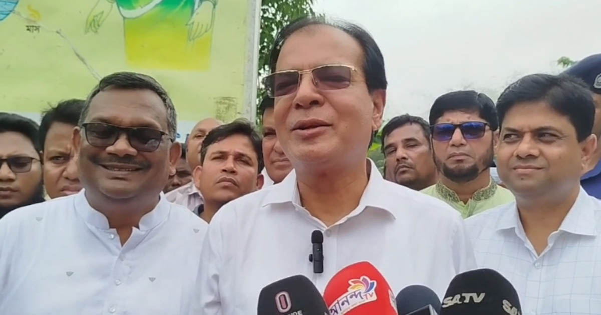 নির্বাচনে দেওয়া প্রতিশ্রুতি বাস্তবায়নে কাজ করছে সরকার