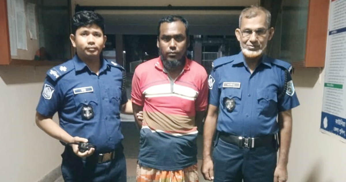 কাউনিয়ায় ২০ বোতল ফেয়ারডিলসহ মাদক কারবারি গ্রেফতার