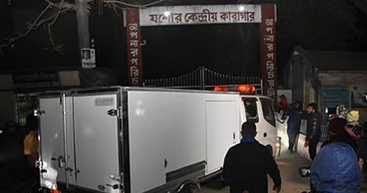 প্যারোলে মুক্তির জটিলতা ও মানবিক সংকটের ব্যবচ্ছেদ