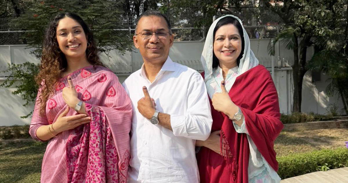 সপরিবারে ভোট দিয়ে ‘নতুন বাংলাদেশ’ গড়ার প্রত্যয় তারেক রহমানের