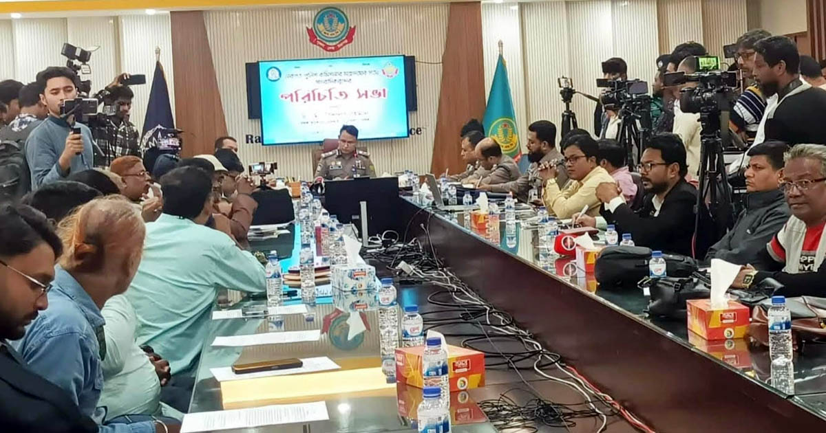 রাজশাহীতে সাংবাদিকদের সঙ্গে পুলিশ কমিশনারের মতবিনিময়